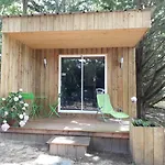 לינה וארוחת בוקר D'hote De La Rotterie 3*