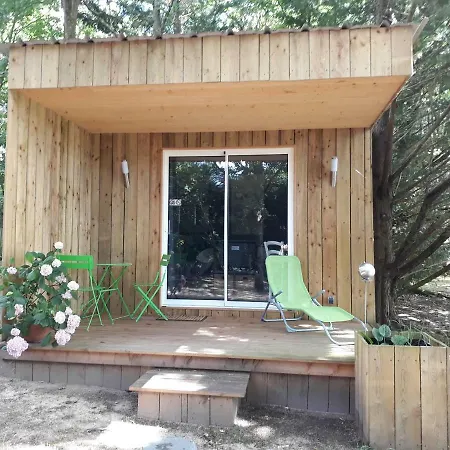 לינה וארוחת בוקר D'hote De La Rotterie 3*